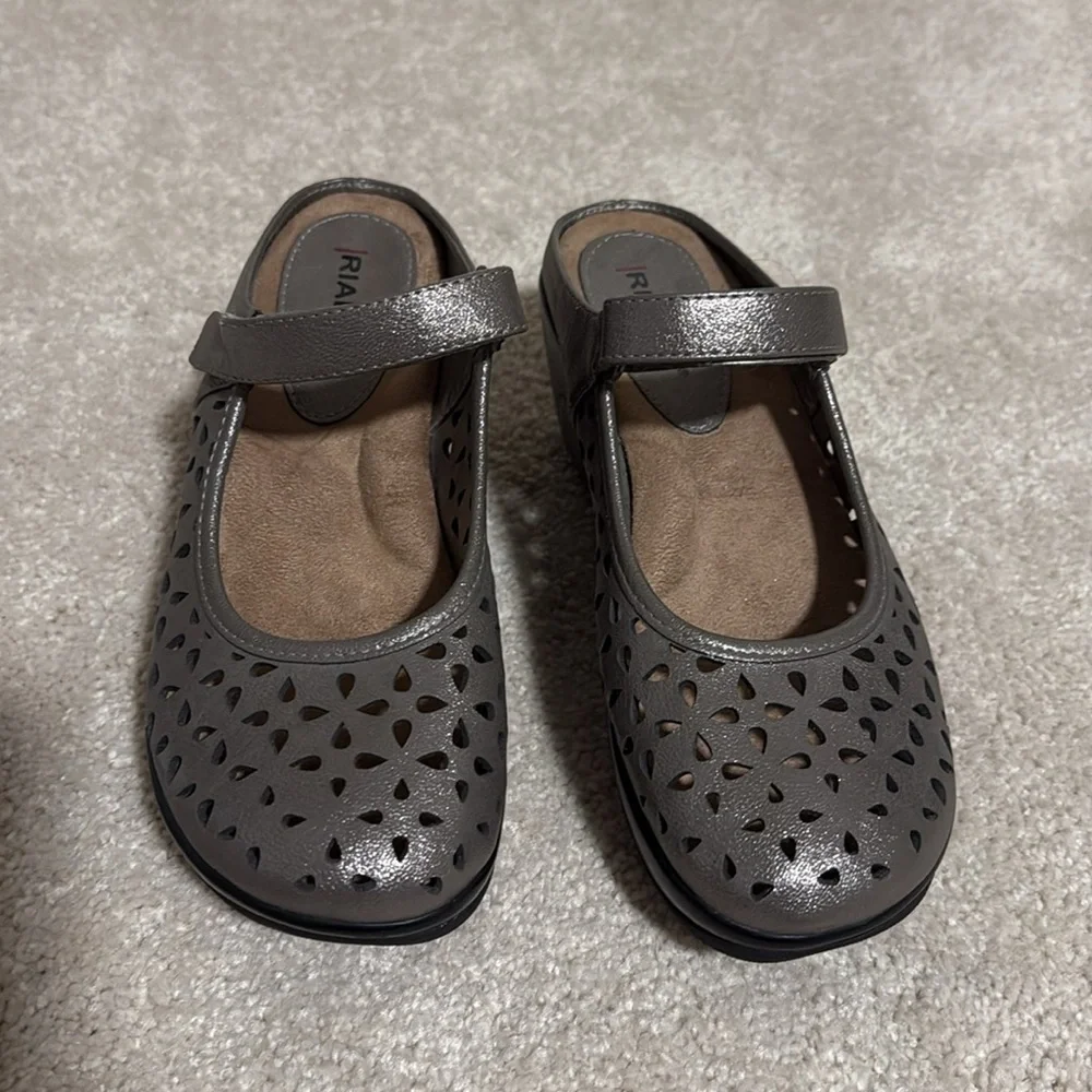 Rialto Gray clogs sz 6.5 - Picture 4 of 7